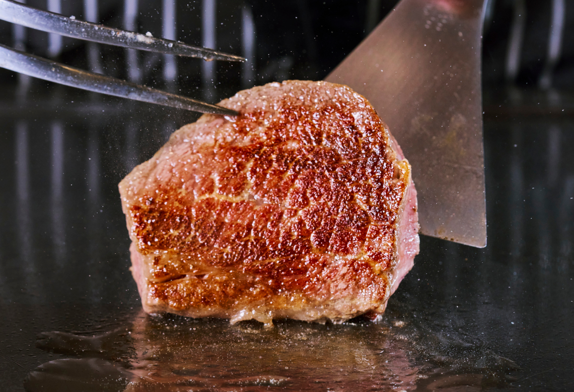 【サーロインステーキ】A5ランクの厳選黒毛和牛ステーキコース（100g）